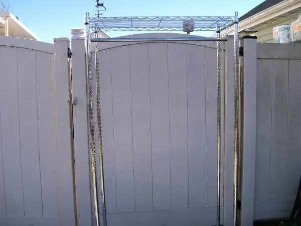 Uline Steel Wire Rolling Garment Rack