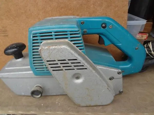 Heavy-Duty Makita 9401 Corded 4x 24 Belt Sander 115v 8.5a