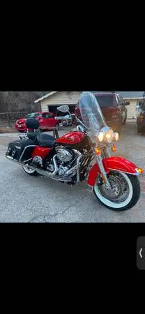 2010 Harley Davidson Rd., King classic, only 2600 miles
