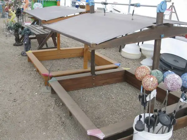 Mickey Childs Sandbox with Cover 135.00