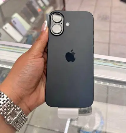 IPhone 16 Black Unlocked 5G (Sale price)