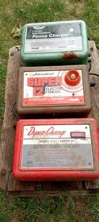3 used Electric fencers 12 volt