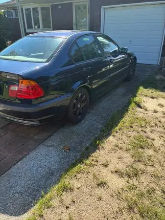 BMW 325i