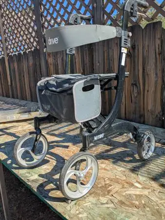 Nitro walker