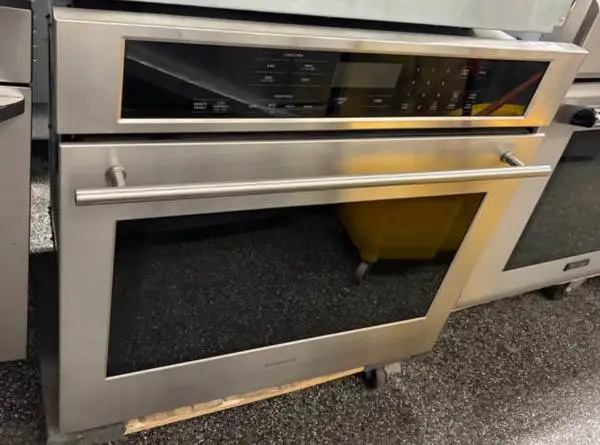 Stainless steel Oven with Crisp Mode