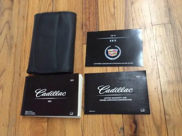 Cadillac SRX 2011. Manual Book