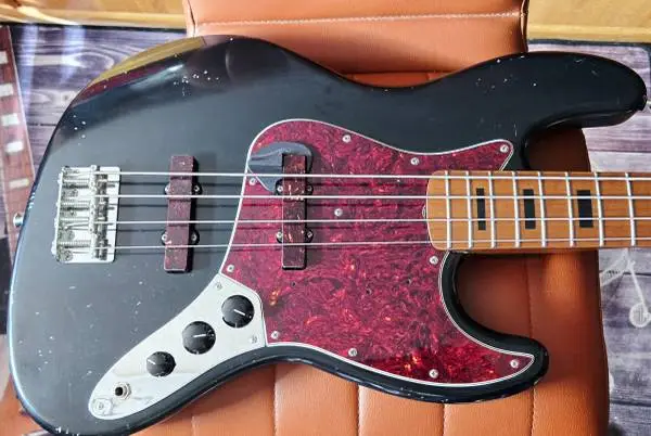MJT/YARAH Customs Jazz 4-string bass