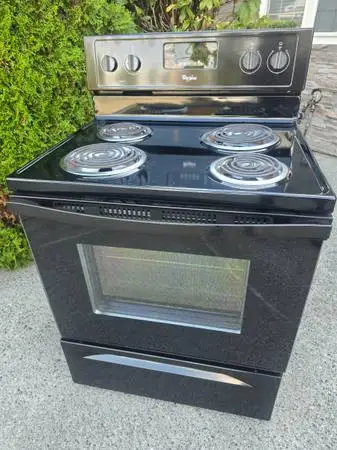 * WHIRLPOOL * -  BLACK - ELECTRIC STOVE -  NEW