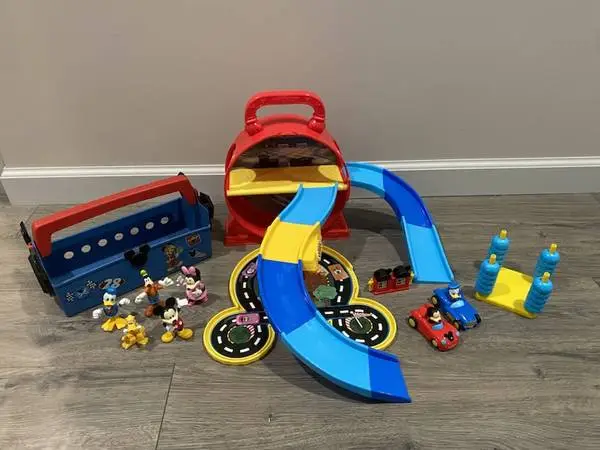 MICKEY MOUSE RACE TRACK with EXTRAS ~ FIGURES