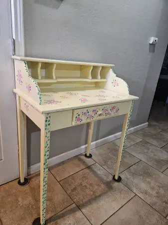 Small vanity