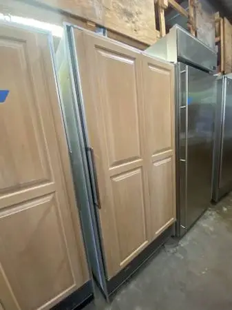 Wood Panel SubZero Refrigerator 20 Cu Ft Model #501R Used Good Cond