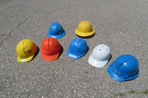 HARD HATS, MANY TYPES - GOOD CONDITION