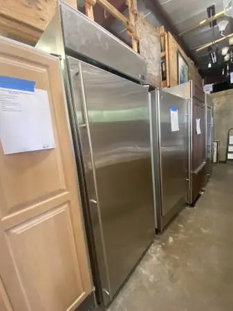 SS GE Monogram All Refrigerator 21.9 Cu Ft Model #ZIRS36NMHRH Used