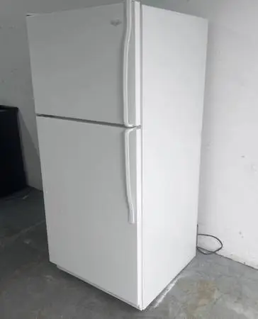 Whirlpool Top-Freezer Refrigerator
