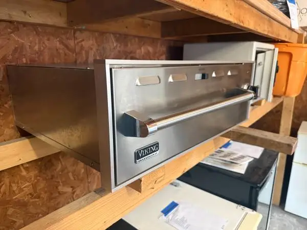 30W SS Viking Warming Drawer 1.6 Cu Ft Model # VEWD102-SS Used
