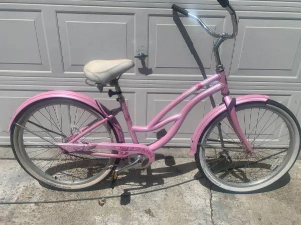 Trek Classic single speed Step Thru Beach Cruiser bike 26 tires