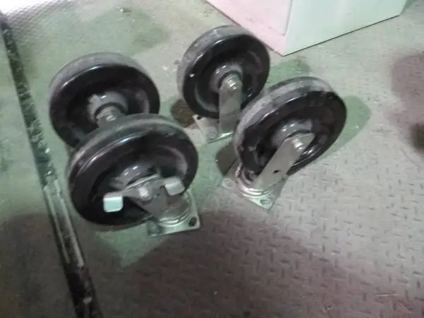 LARGE SET OF USA LOCKING CASTER WHEELS