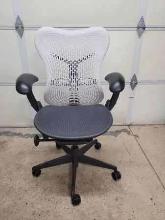 Herman Miller Mirra Ergonomic Computer Desk Task Office Chair