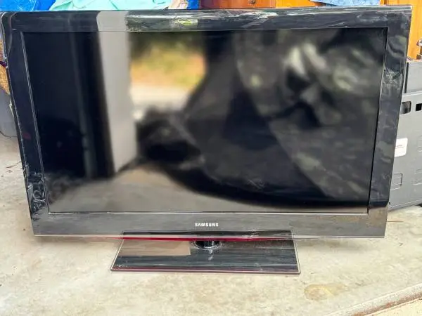 Samsung 40 inch 1080p LCD TV