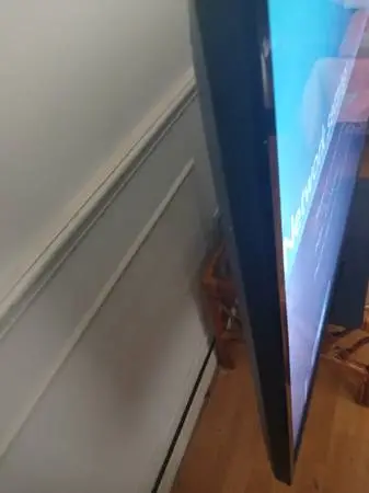 55 SMART 4k TV ON STAND OR WALL MOUNT