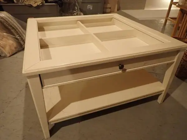 COFFEE TABLE