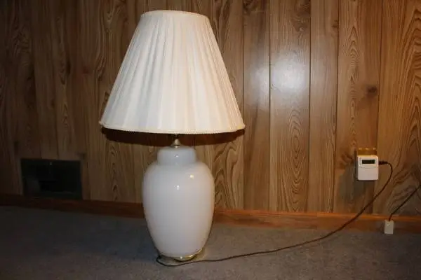 Glass table lamp with shade