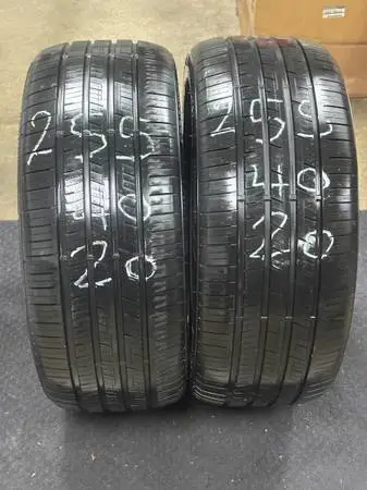 255/40/20 USED TIRES LIKE NEW ROYAL BLACK ONLY TWO TIRES