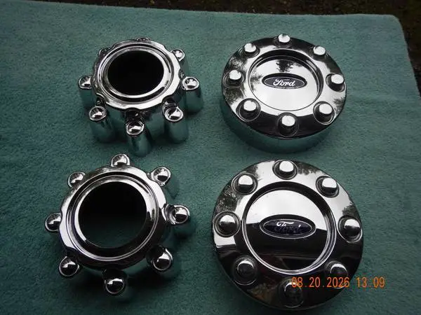 Genuine Ford F450, 550 4x4 Hub Caps