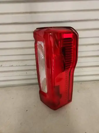 2017 , 2018 , 2019 Ford F250 and F350 passenger side tail light