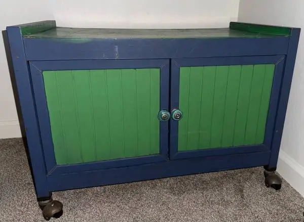 FREE!! Vintage Painted Wooden Storage Cabinet