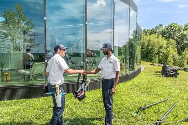 Exterior Cleaning Tech