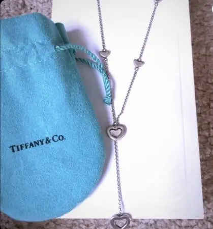 Tiffany & Co heart necklace ♡