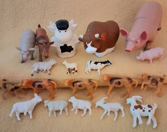 Animal toys