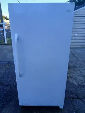 Frigidaire Freezer - Can Deliver