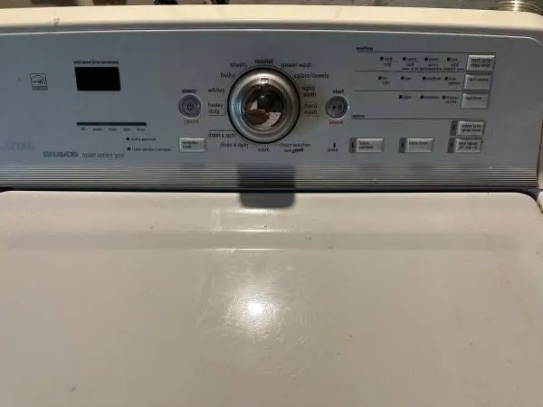 MAYTAG WASHER BRAVOS quiet series 300