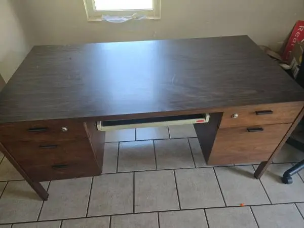 Office desk and chair