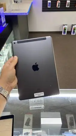 iPad 8th gen Wi-Fi and cellular