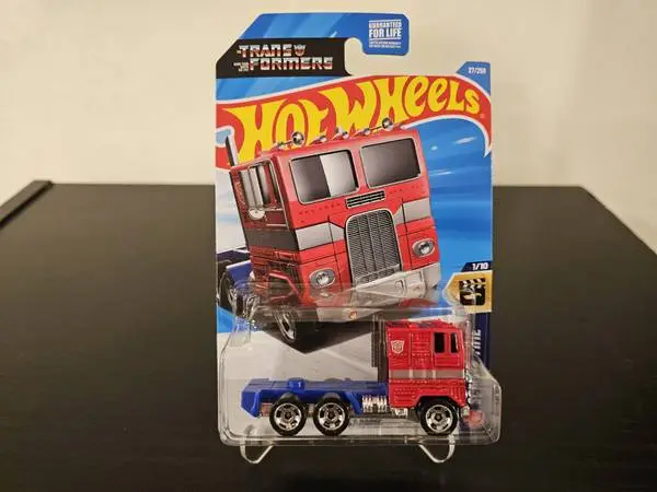 Hot Wheels Optimus Prime 27/250 Mint condition