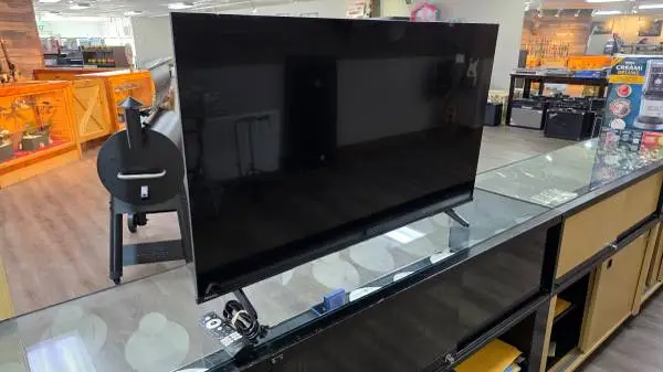 Hisense 43 Smart TV
