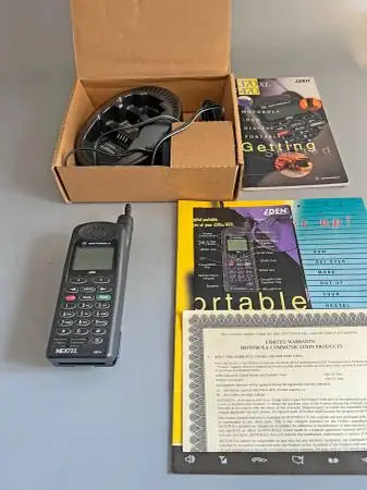 vintage Nextel Motorola I370XL cell phone
