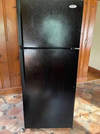 BLACK WHIRLPOOL FRIDGE