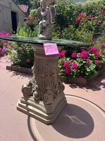Corinthian Column Table