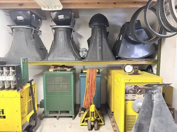 Vintage Commercial Arc Welding Shop Bicycles Stereos Sale Fri-Sun