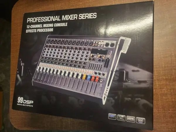 5 Core MC-12 - 12 ch mixer with FX - new