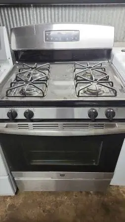GE Black & Stainless gas Stove