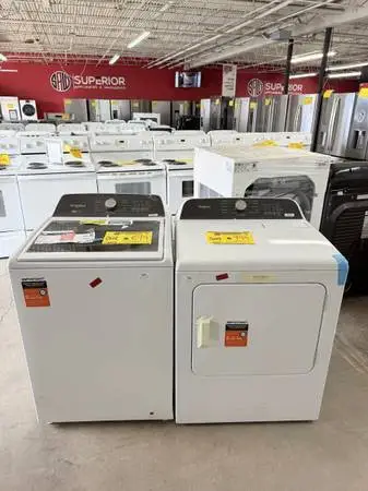 WHIRLPOOL WASHER AND DRYER SET