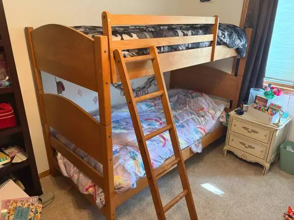 Kids Wood Bunk Bed with Mattresses