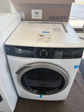 GAJC ELECTROLUX 24 COMPACT DRYER 1 YR WARRANTY