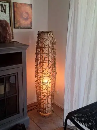 Floor lamp