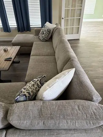 Custom Hickory Craft Modular Sectional Sofa (Light Gray, Excellent Con